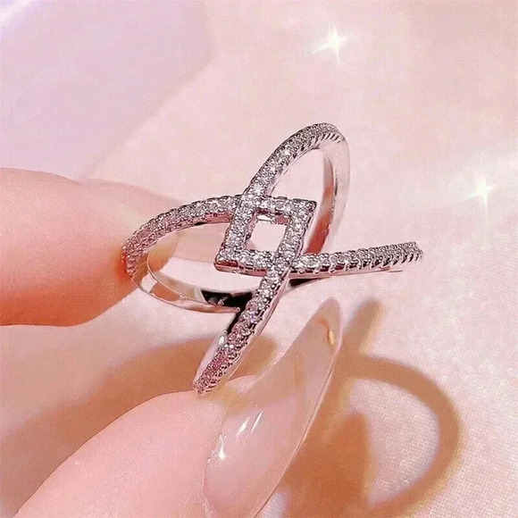 New 925 Silver White Sapphires Infinity Band - Picture 3 of 5